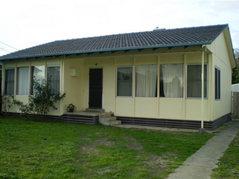 5 Burdett Street, Frankston North VIC 3200