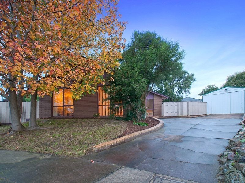 4 Upminster Court, Frankston VIC 3199