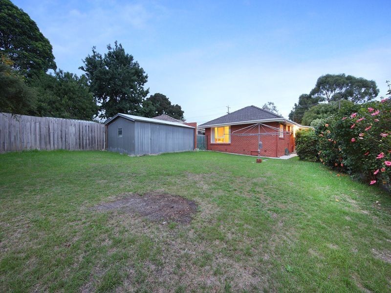 8 Towerhill Road, Frankston VIC 3199