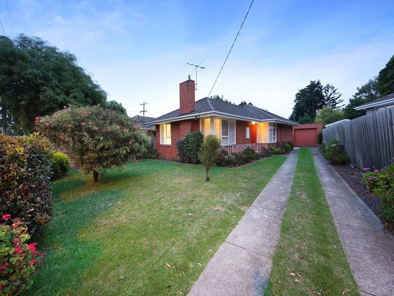 8 Towerhill Road, Frankston VIC 3199