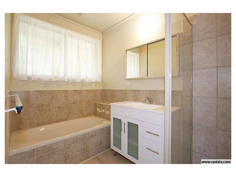 71 Karingal Drive, Frankston VIC 3199