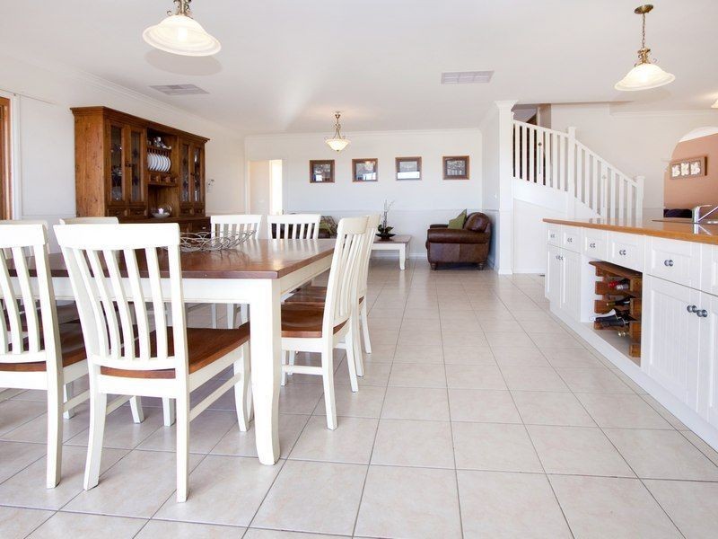 8 The Concourse, Frankston South VIC 3199
