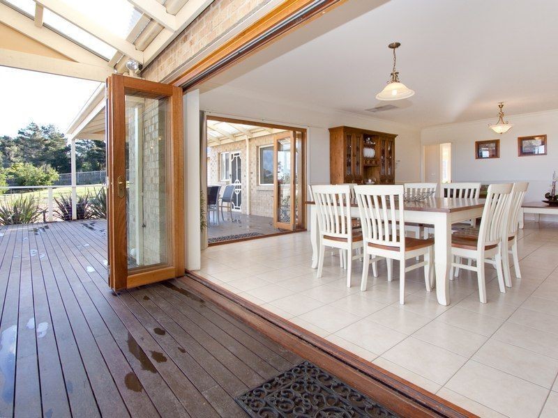 8 The Concourse, Frankston South VIC 3199