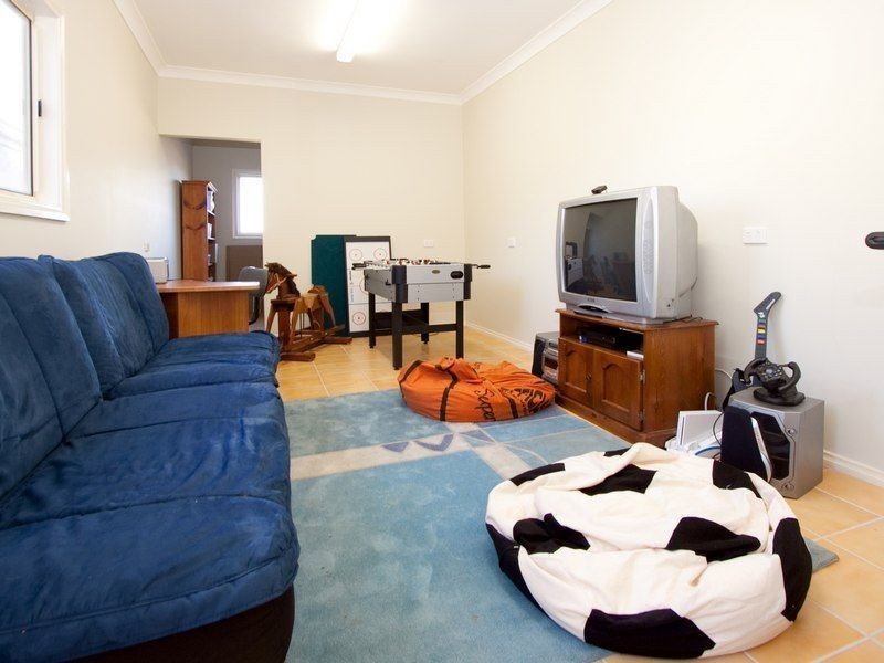 8 The Concourse, Frankston South VIC 3199