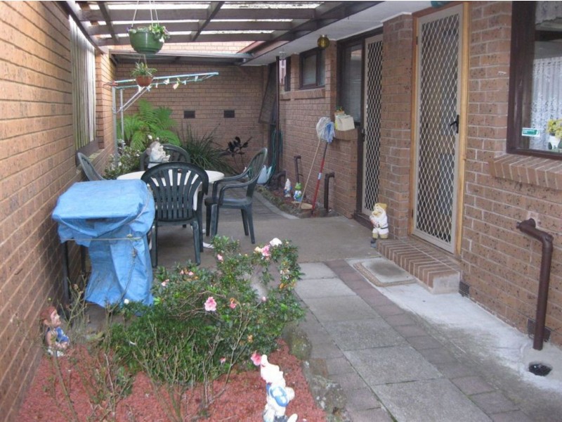 2/16 Lardner Road, Frankston VIC 3199