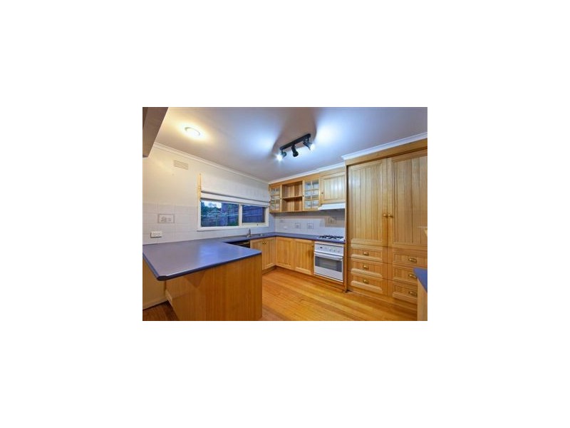 6 Lowan Court, Frankston VIC 3199
