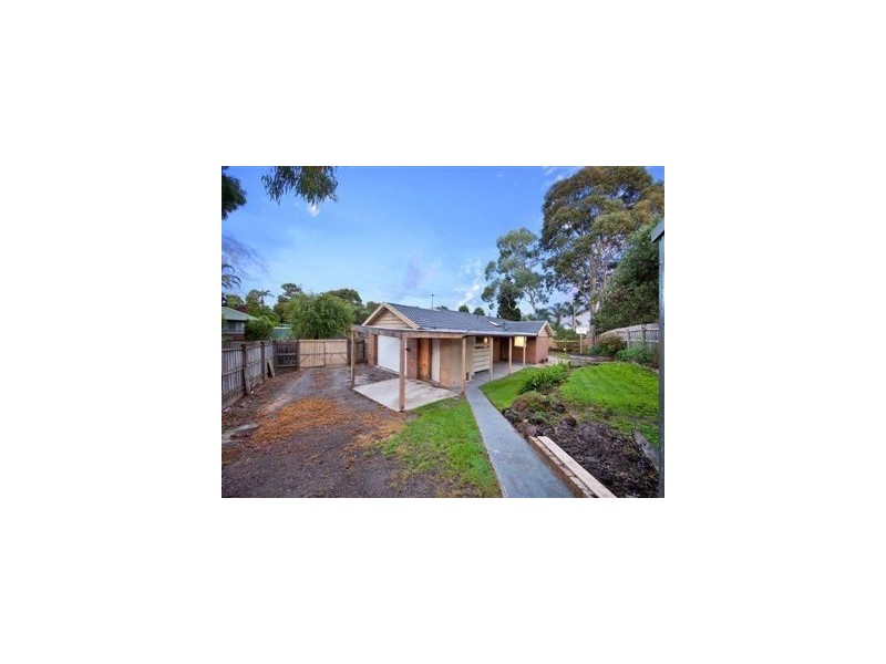 6 Lowan Court, Frankston VIC 3199