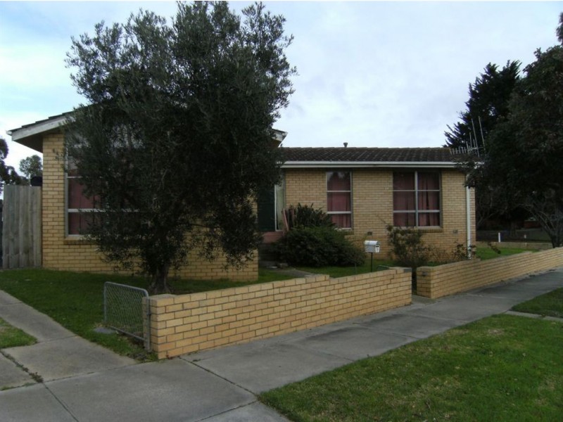 16 Silver Avenue, Frankston North VIC 3200