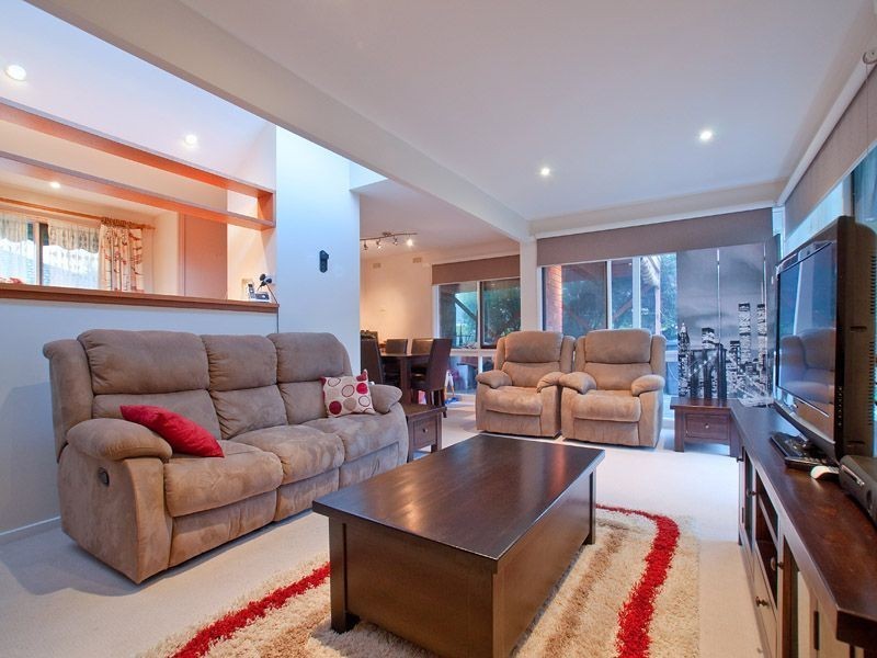 2/22 Robinia Street, Frankston VIC 3199