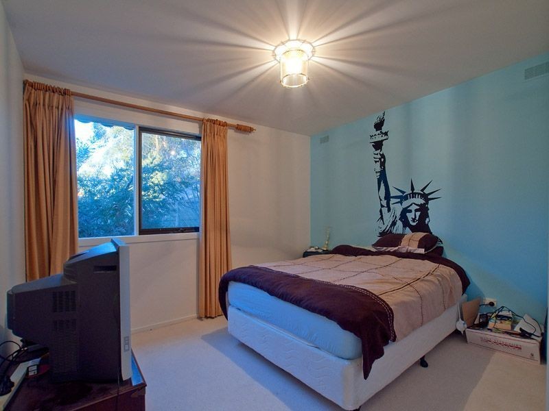 2/22 Robinia Street, Frankston VIC 3199