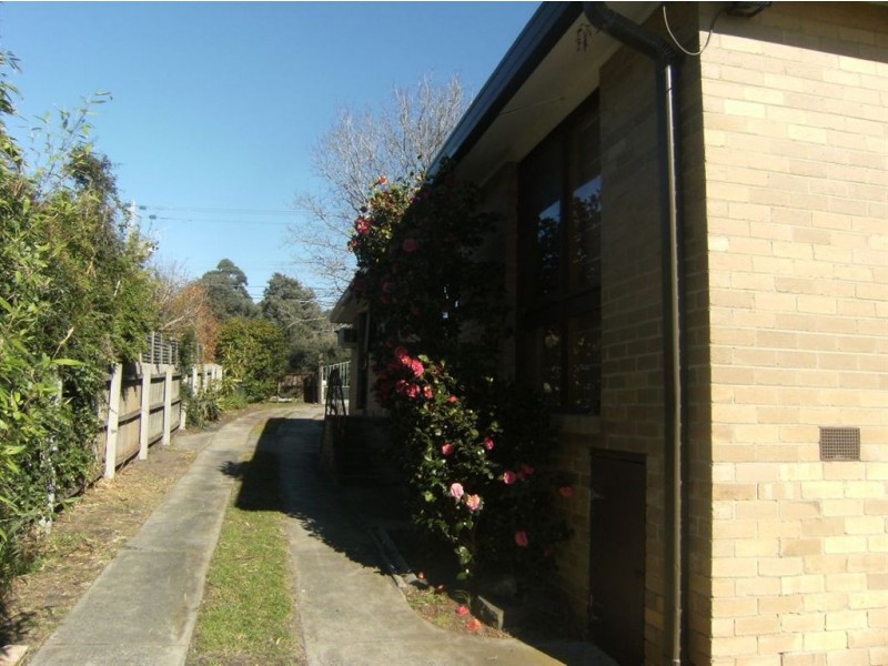 12 Leawarra Parade, Frankston VIC 3199