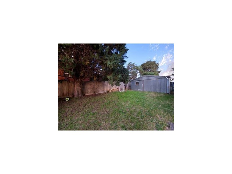 1 Mayfair Court, Frankston VIC 3199