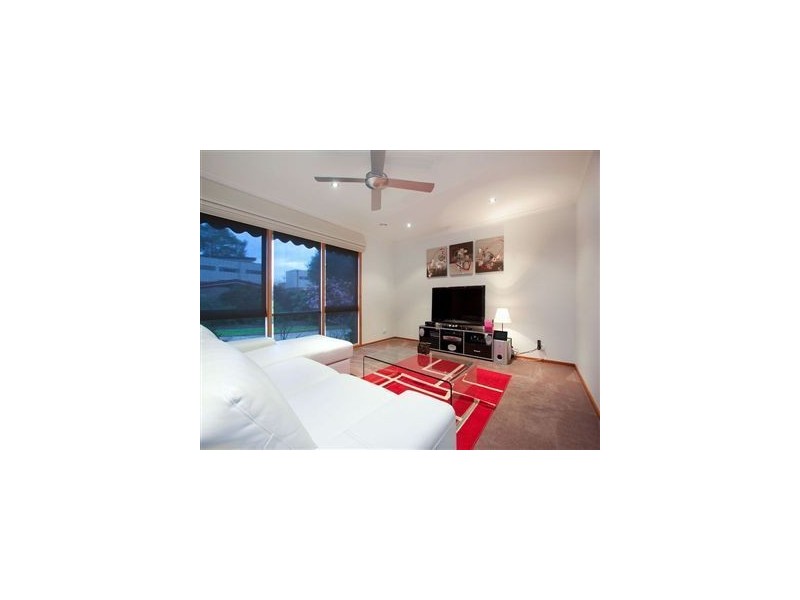2/29 Heatherhill Road, Frankston VIC 3199