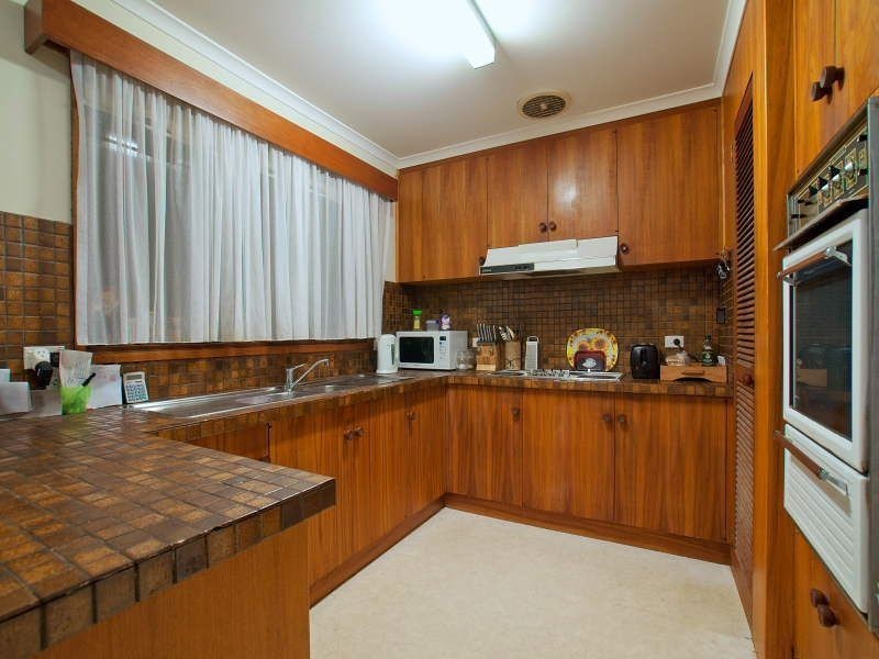 1 The Trossachs, Frankston VIC 3199