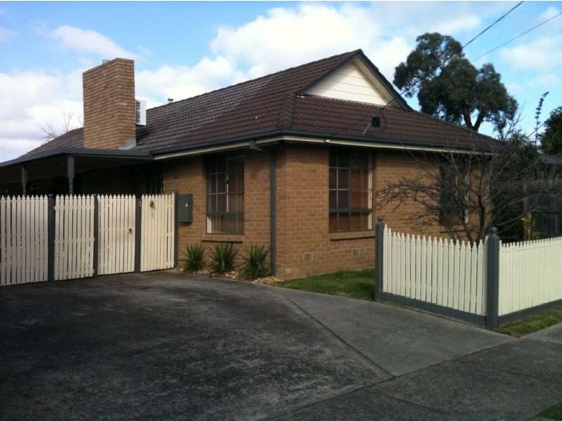 42 Grimwade Crescent, Frankston VIC 3199