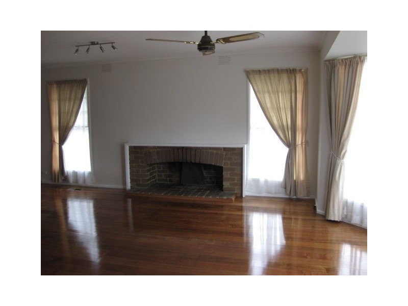 6 St George Court, Frankston VIC 3199