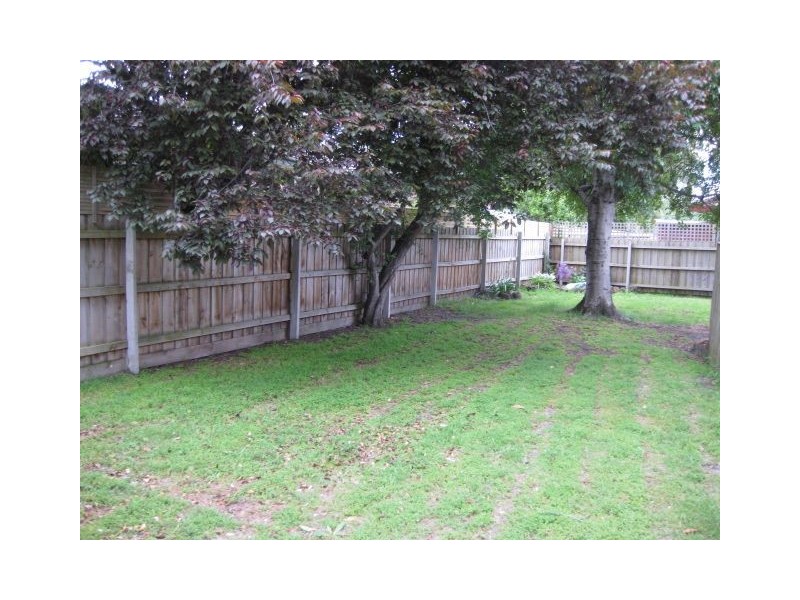 6 St George Court, Frankston VIC 3199