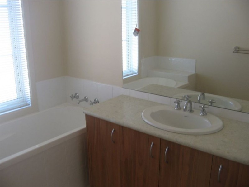 5 Sun Court, Mount Martha VIC 3934