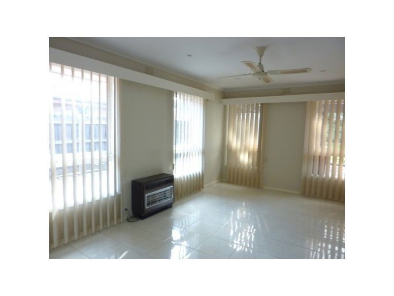 1/13 Third Avenue, Dandenong North VIC 3175