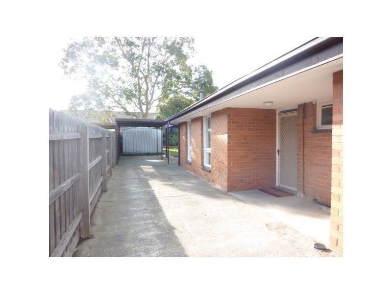 1/13 Third Avenue, Dandenong North VIC 3175