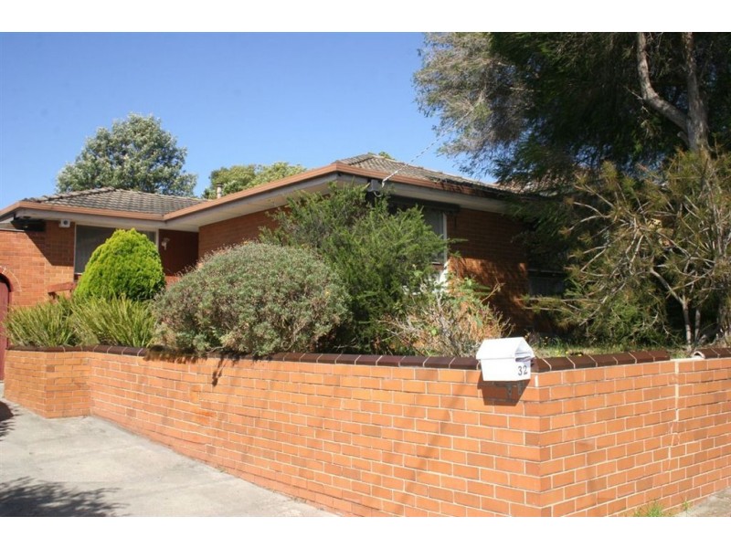 32 Wynden Drive, Frankston VIC 3199