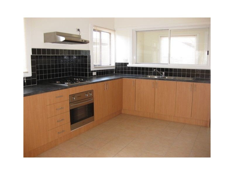 20 Dell Road, Frankston VIC 3199