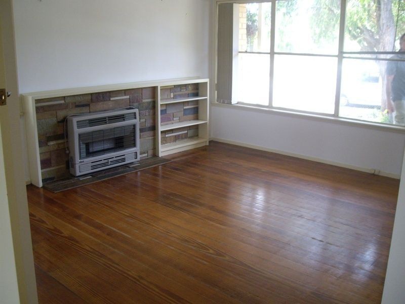 16 Longleaf Crescent, Frankston North VIC 3200