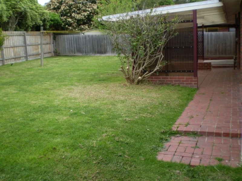 2 Glendenning Court, Frankston VIC 3199