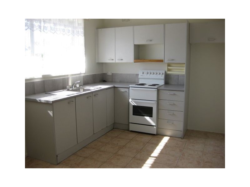 4/2 Carder Avenue, Seaford VIC 3198