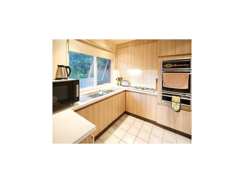 1/11 Deane Street, Frankston VIC 3199