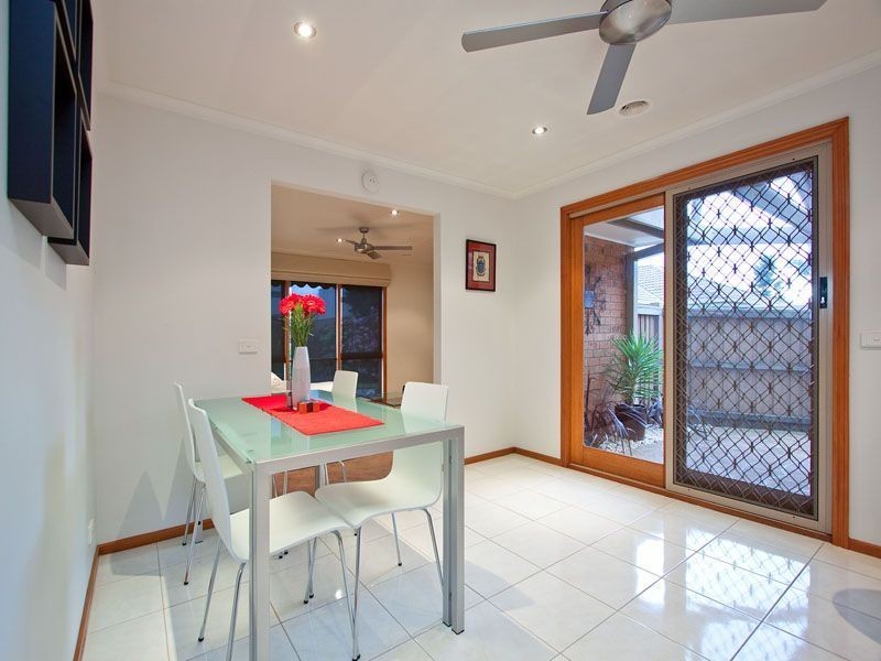 2/29 Heatherhill Road, Frankston VIC 3199