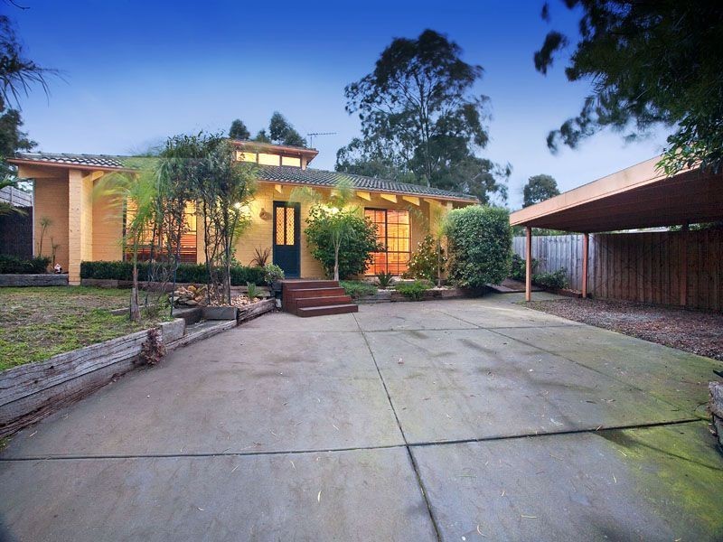 8 Moorooduc Hwy, Frankston South VIC 3199