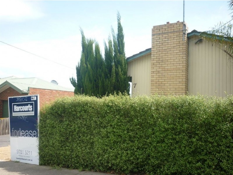 1/7 Mountain View Crescent, Seaford VIC 3198