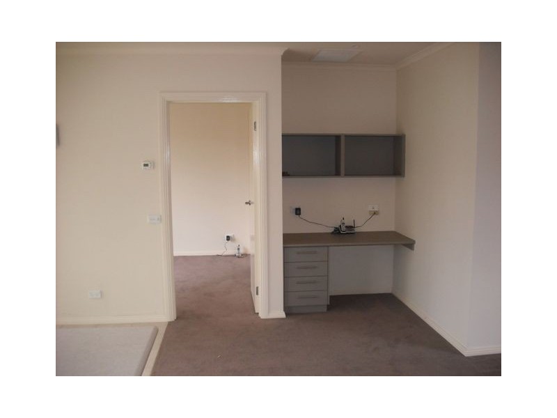 18/85 Ashleigh Avenue, Frankston VIC 3199