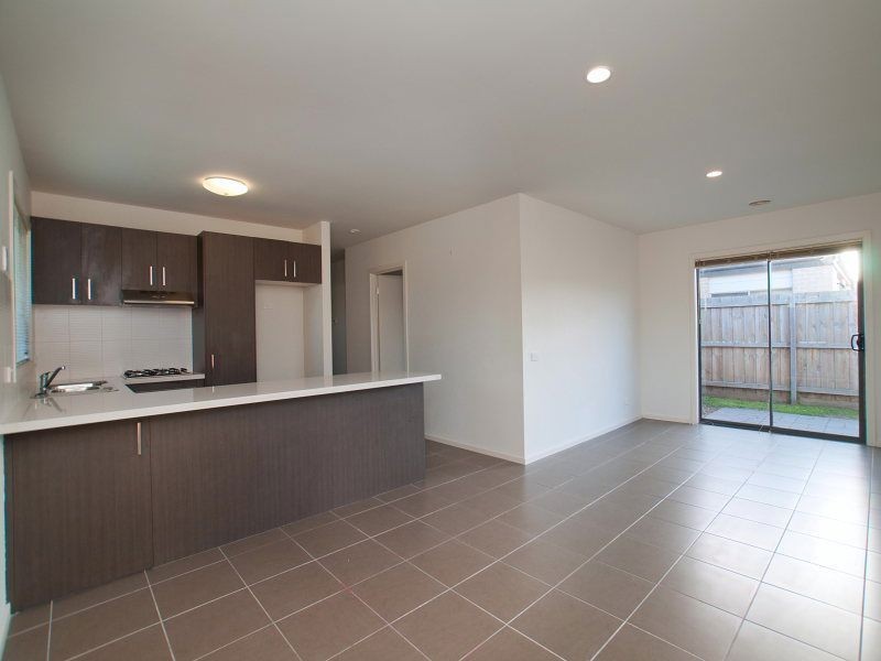 10/110 Bungower Road, Mornington VIC 3931