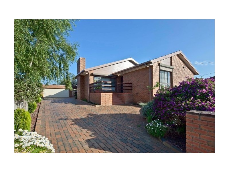 67 Mount Erin Crescent, Frankston South VIC 3199
