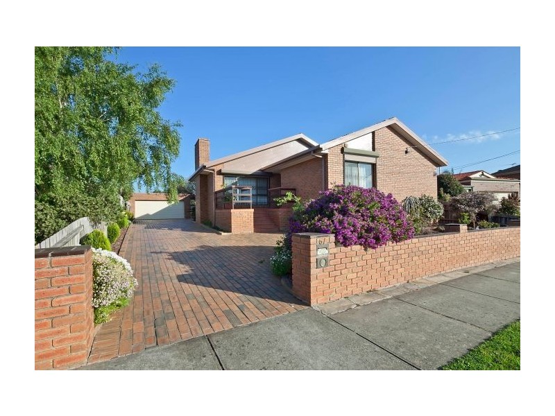67 Mount Erin Crescent, Frankston South VIC 3199