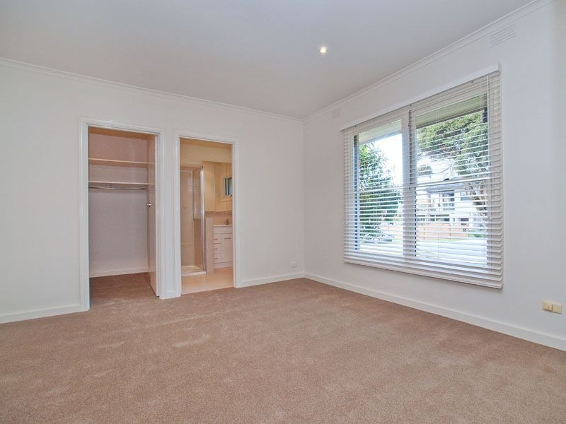 2/38 Cliff Road, Frankston VIC 3199
