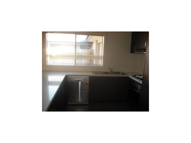 24/110 Bungower Road, Mornington VIC 3931