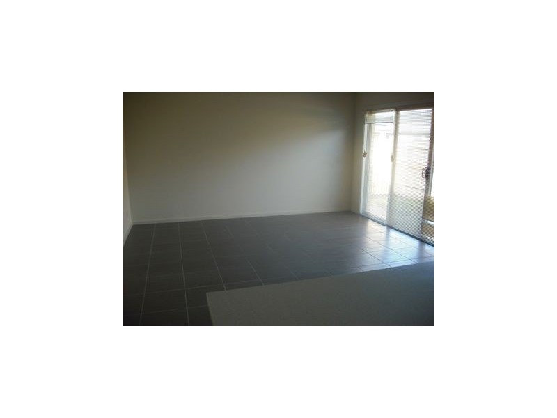 24/110 Bungower Road, Mornington VIC 3931