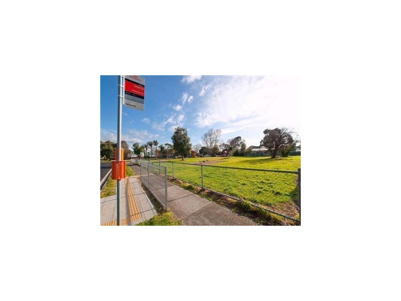 13/15-19 Cricklewood Avenue, Frankston VIC 3199