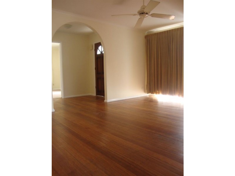 28 Wynden Drive, Frankston VIC 3199