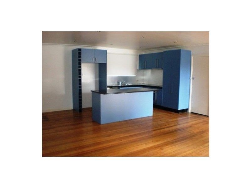 27 Benanee Drive, Frankston VIC 3199