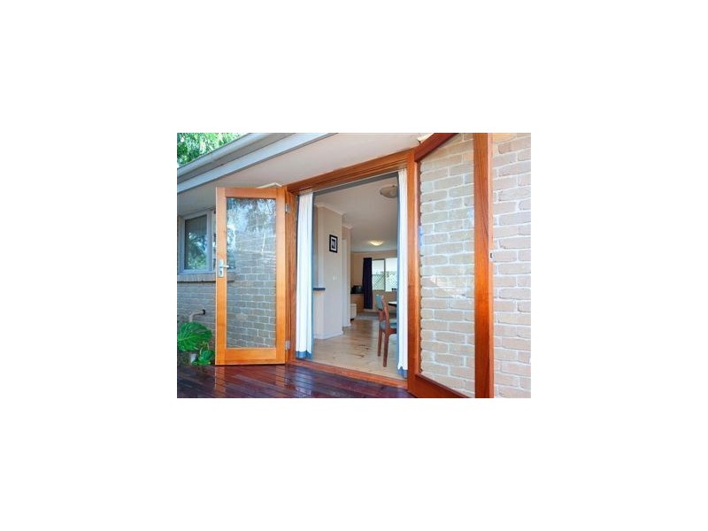 2/11 Long Street, Frankston VIC 3199