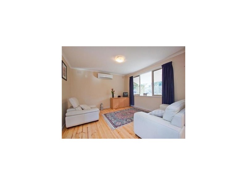 2/11 Long Street, Frankston VIC 3199