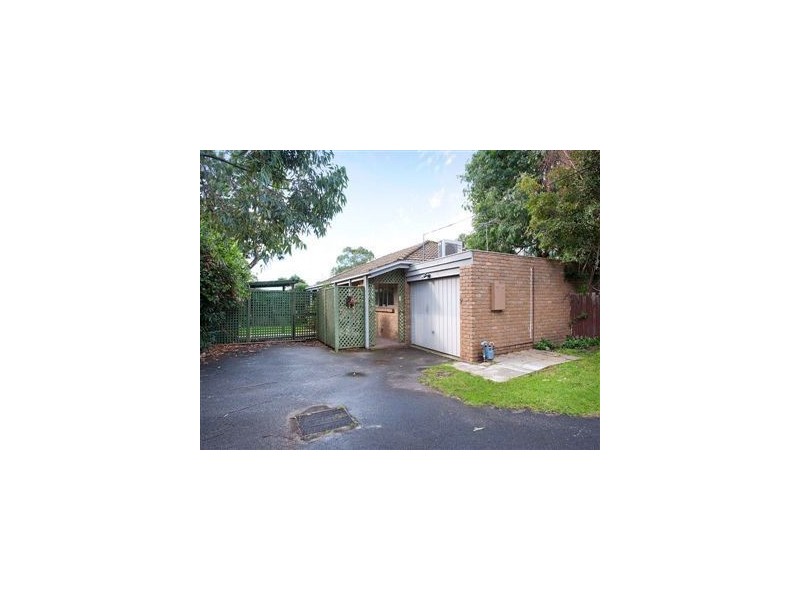 2/11 Long Street, Frankston VIC 3199