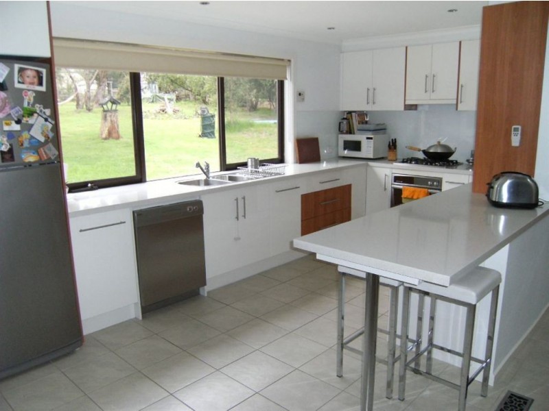 11 Piper Crescent, Frankston South VIC 3199