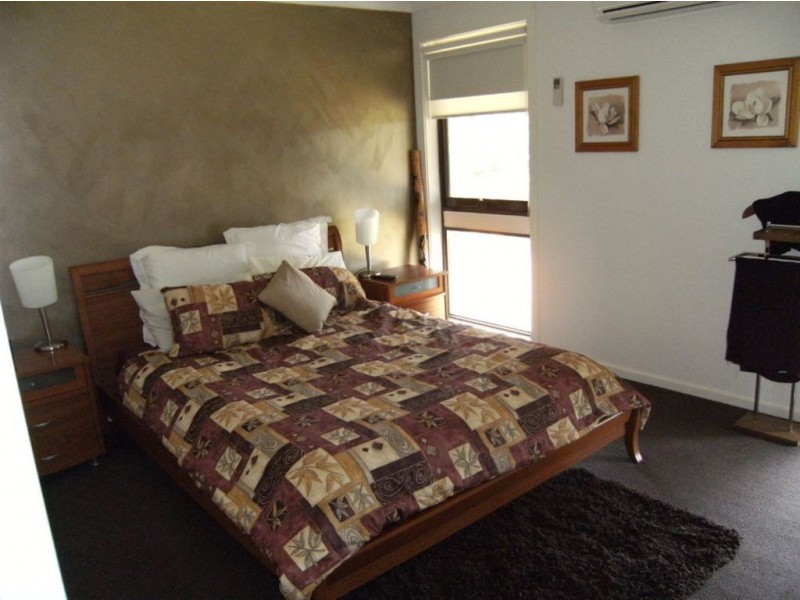 11 Piper Crescent, Frankston South VIC 3199