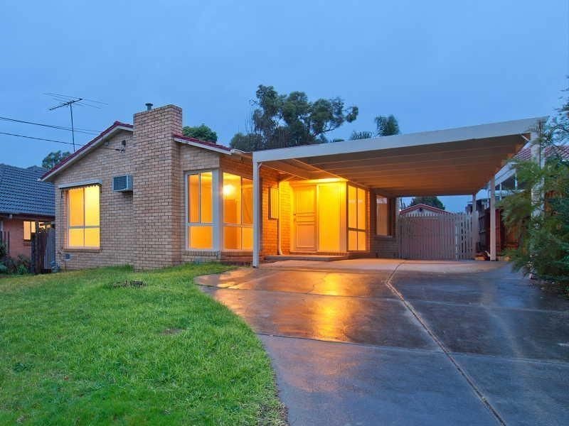4 Paisley Drive, Frankston VIC 3199