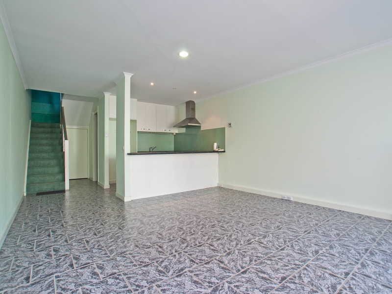 2/267 Nepean Highway, Seaford VIC 3198